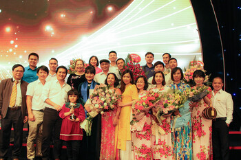 Babeeni’s CEO honored with the Red Star Award - Top 100 Outstanding Young Vietnamese Entrepreneurs